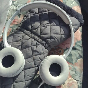 Amazon Basics Headphones